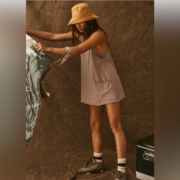 SOLD!! NEW Free People Custom Tie Dye Hot Shot Mini Dress | TIE DYE MOCHA LATTE - Picture 3 of 13